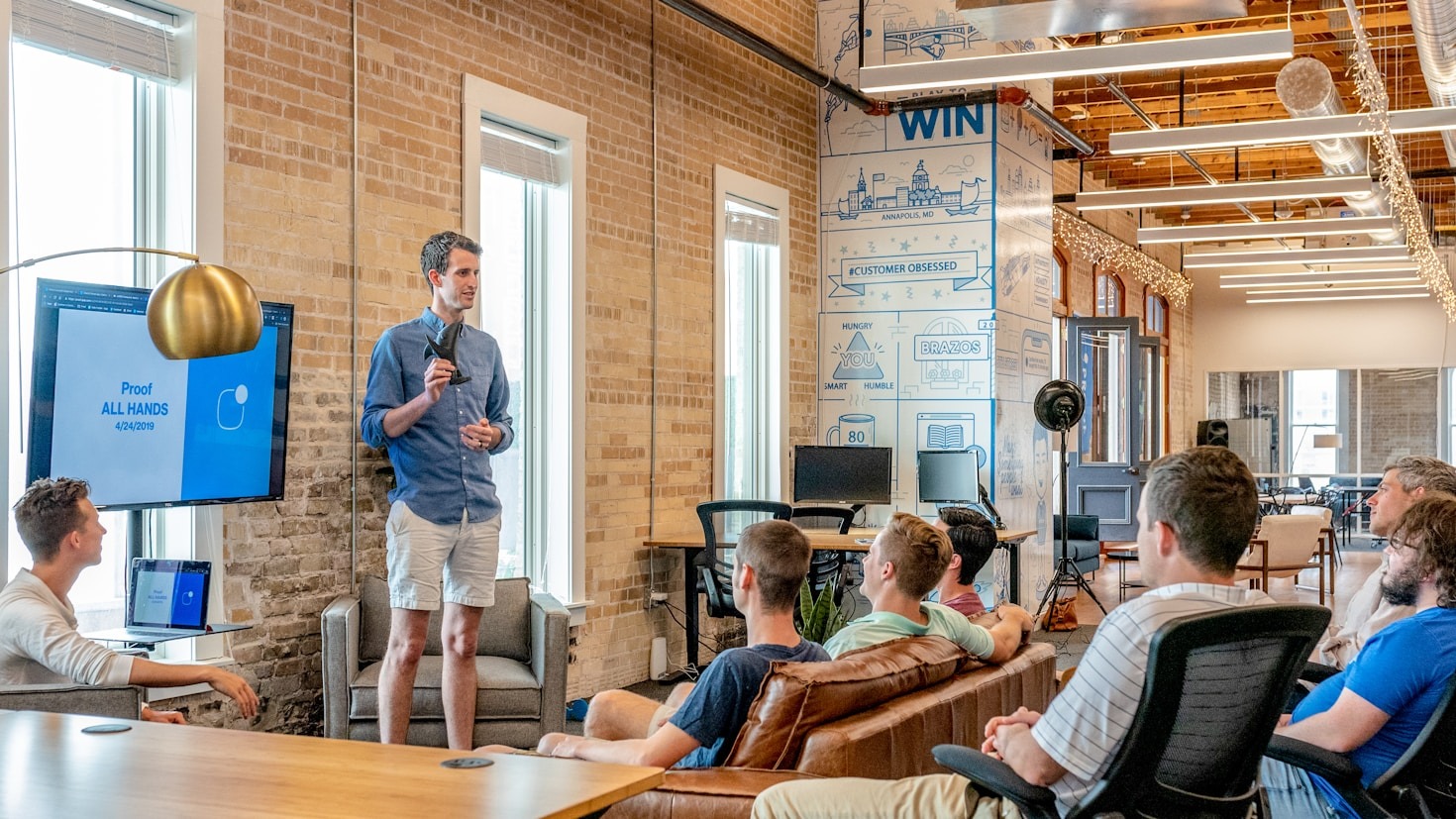 Creating Positive Workspaces with Psychological Insights